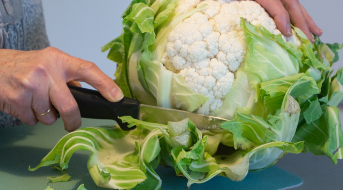 Por que você não deve jogar fora as folhas de couve-flor? conheça seus incontáveis benefícios