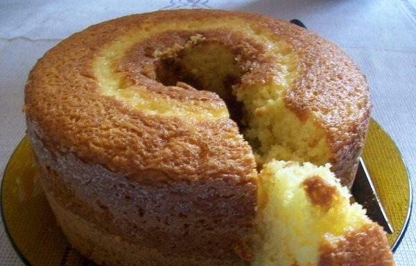Bolo de Fubá com Laranja no liquidificador