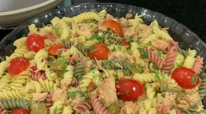 Macarrão parafuso com atum