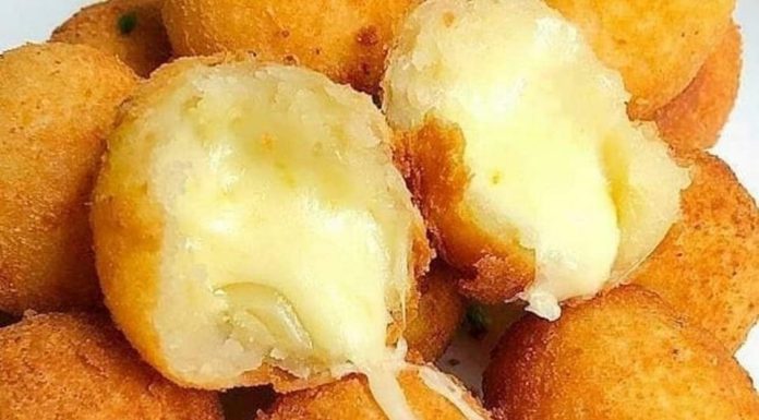 Bolinho de Batata Recheado