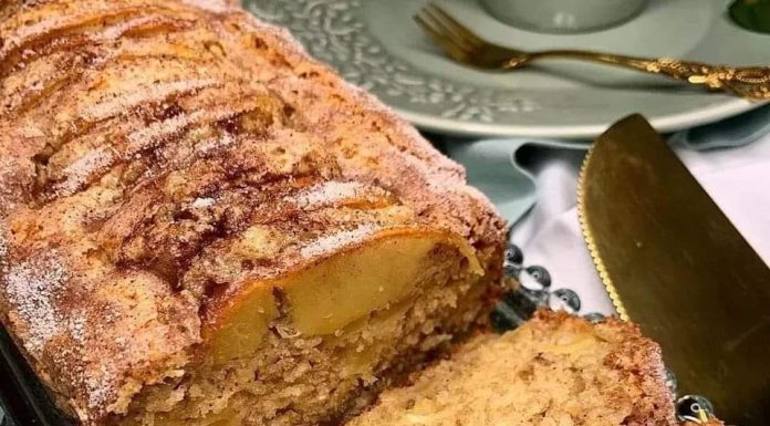 Bolo de maçã delicioso