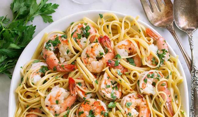 Espaguete com camarão!