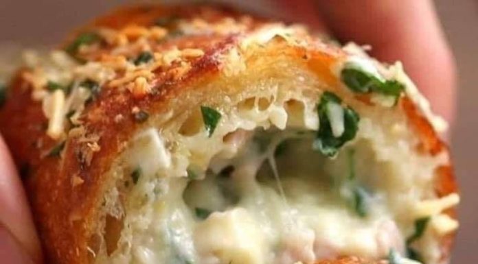 Pão de alho recheado com presunto e queijo