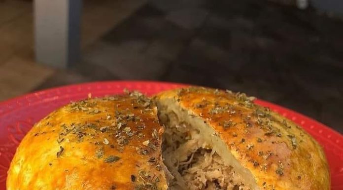 Pão de batata recheado