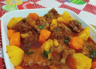 Picadinho de carne com batata e cenoura
