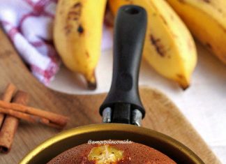 Bolinho de banana de frigideira