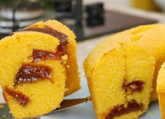 Bolo de Milho com goiabada